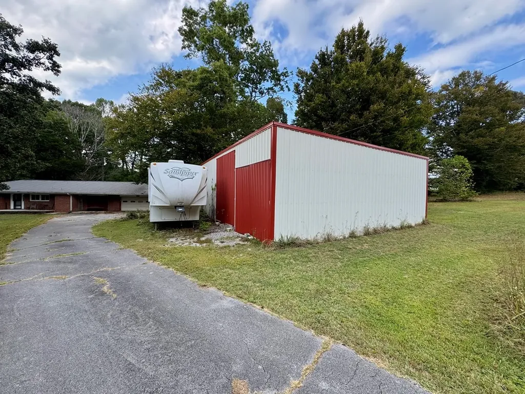 1737 Cummins Mill Road Cookeville TN 38501