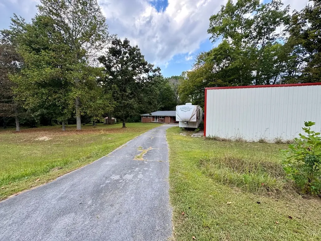 1737 Cummins Mill Road Cookeville TN 38501