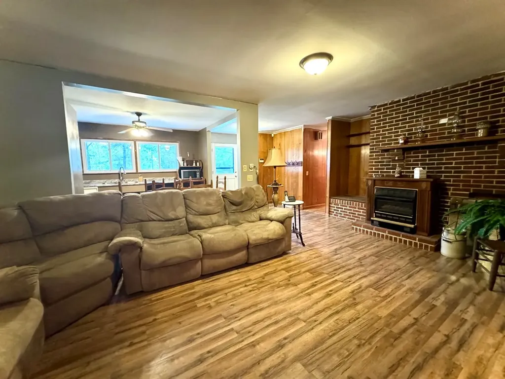 1737 Cummins Mill Road Cookeville TN 38501