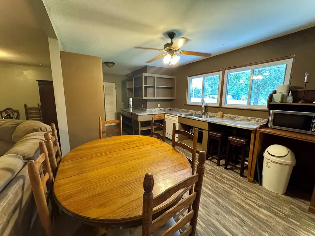 1737 Cummins Mill Road Cookeville TN 38501