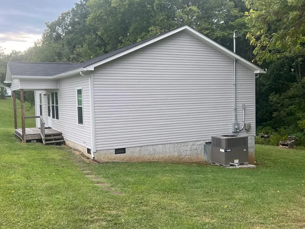 . SE 781 Sparta Street Spencer TN 38585