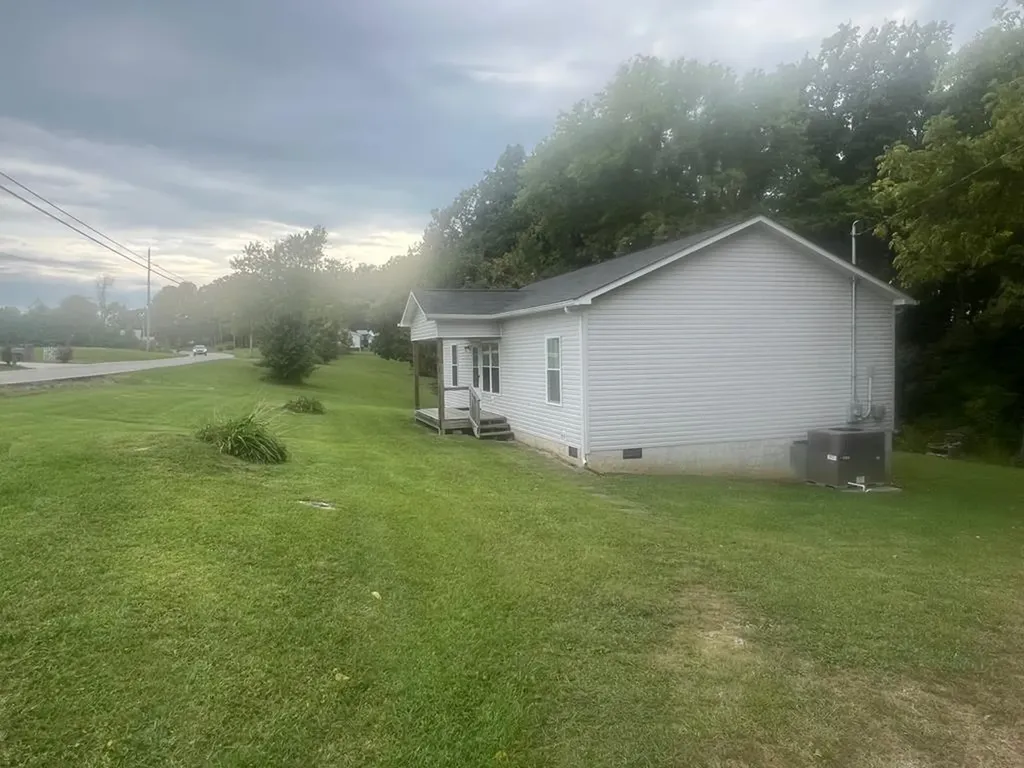 . SE 781 Sparta Street Spencer TN 38585