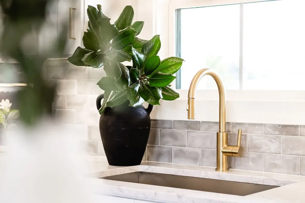 217 Oaklawn Cemetery Road Sparta TN 38583