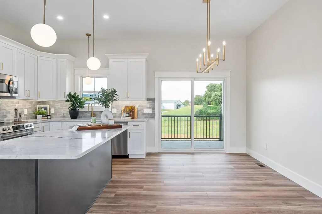 217 Oaklawn Cemetery Road Sparta TN 38583