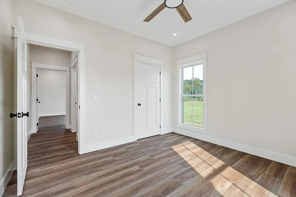 217 Oaklawn Cemetery Road Sparta TN 38583