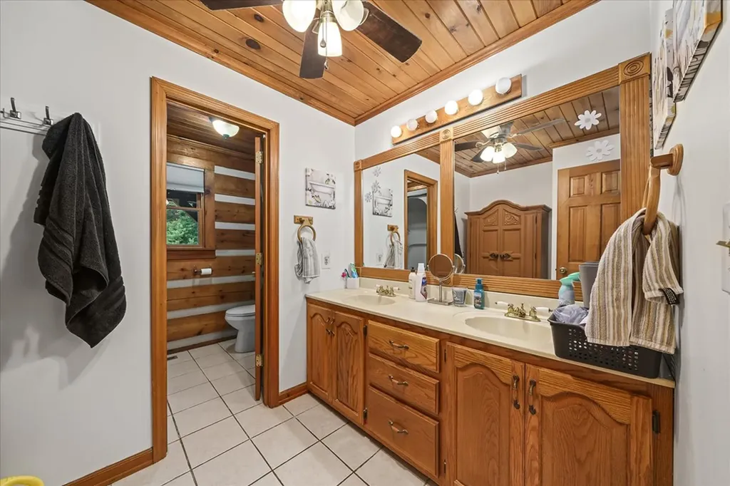 385 Paul Reecer Road Moss TN 38575