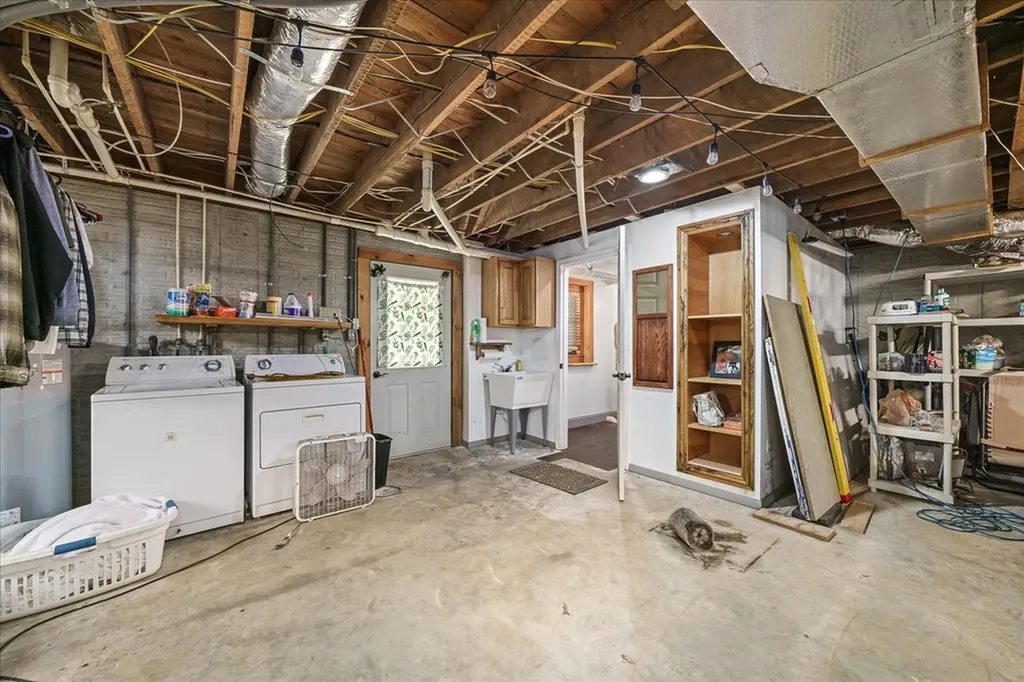 385 Paul Reecer Road Moss TN 38575