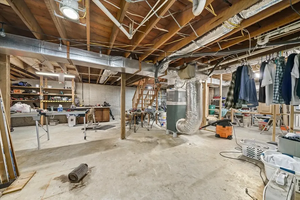 385 Paul Reecer Road Moss TN 38575