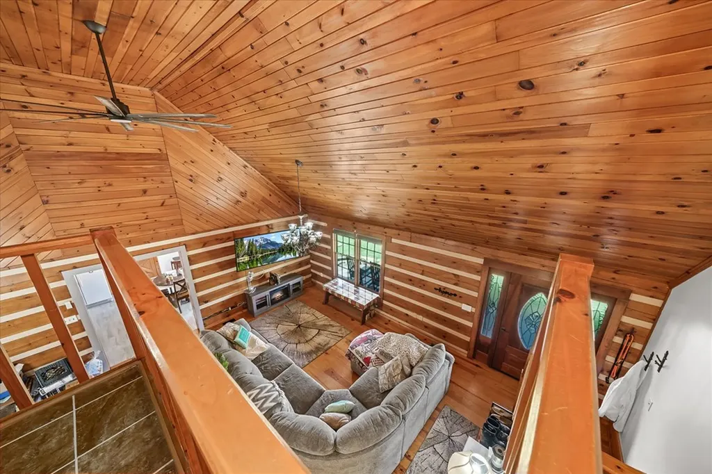 385 Paul Reecer Road Moss TN 38575