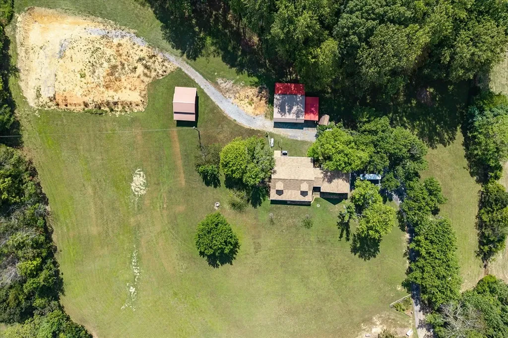 385 Paul Reecer Road Moss TN 38575