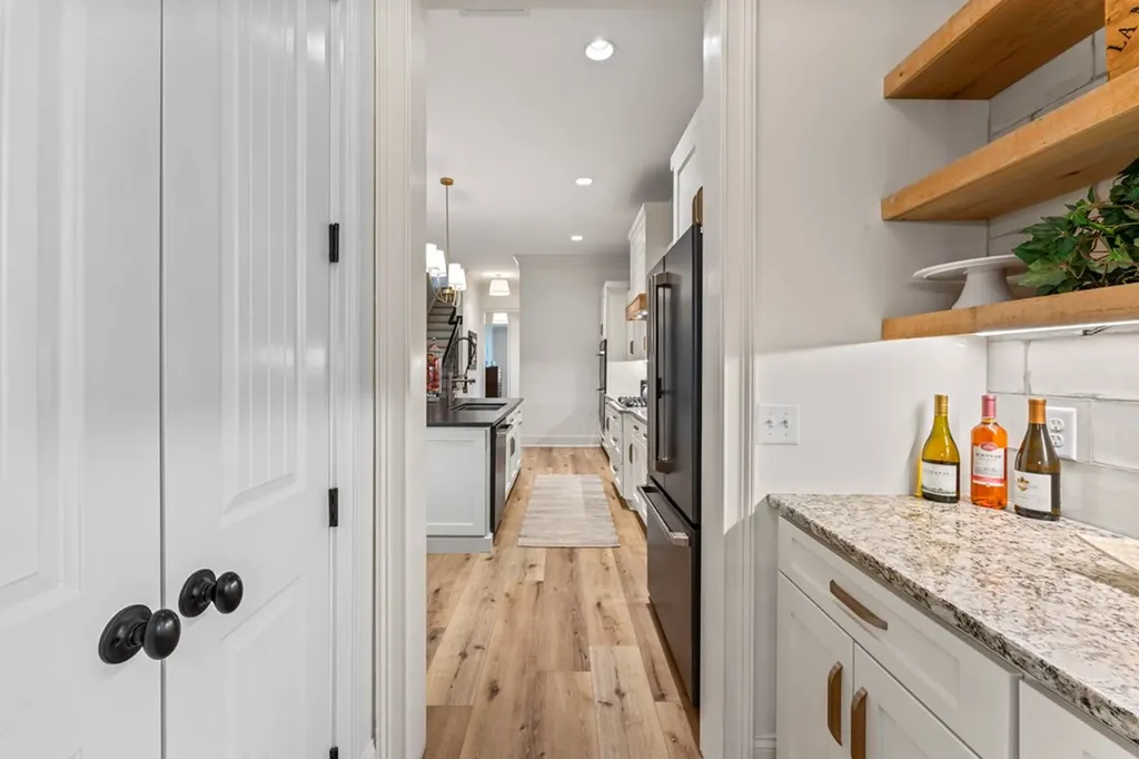 1694 Noah Lane Gallatin TN 37066