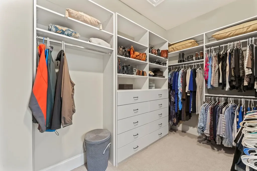 1694 Noah Lane Gallatin TN 37066