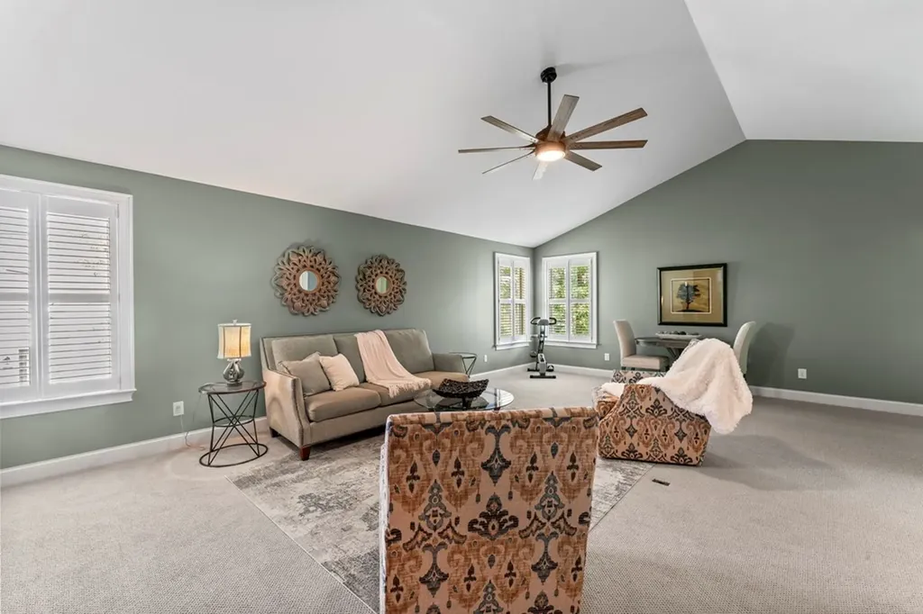 1694 Noah Lane Gallatin TN 37066