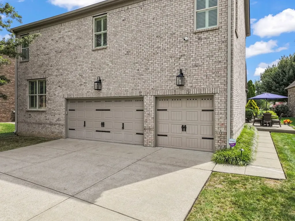 1694 Noah Lane Gallatin TN 37066