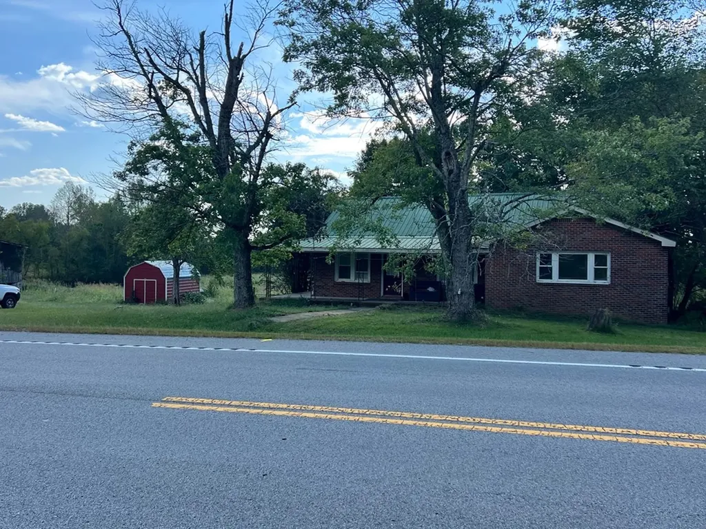 4000 Gainesboro Grade Cookeville TN 38501