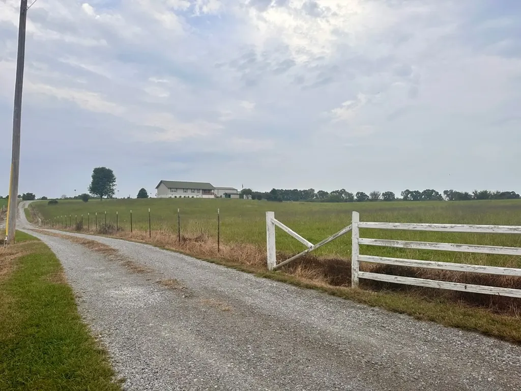 12343 Griffith Road Pikeville TN 37367