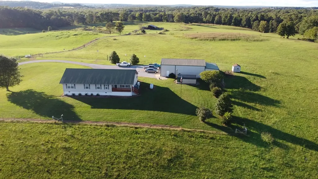 12343 Griffith Road Pikeville TN 37367