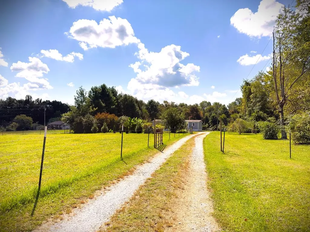 7055 Plateau Road Crossville TN 38571