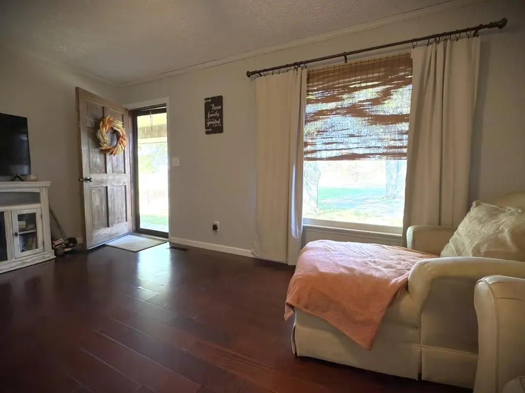 166 Gray Lane Allons TN 38541