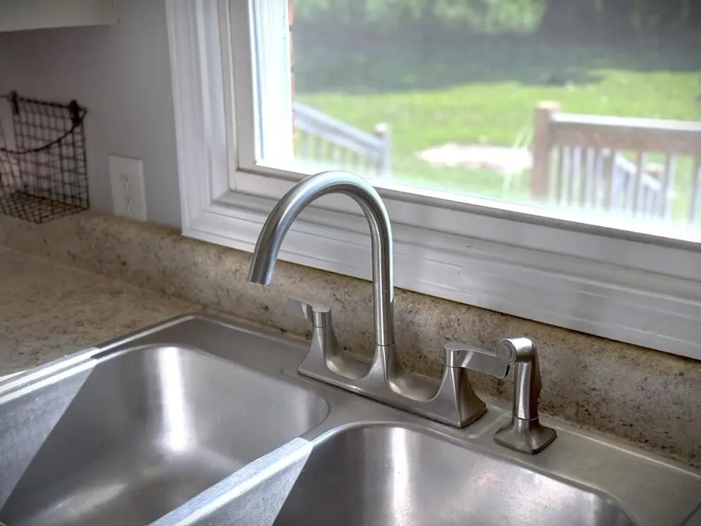 166 Gray Lane Allons TN 38541