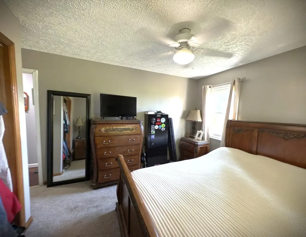 166 Gray Lane Allons TN 38541