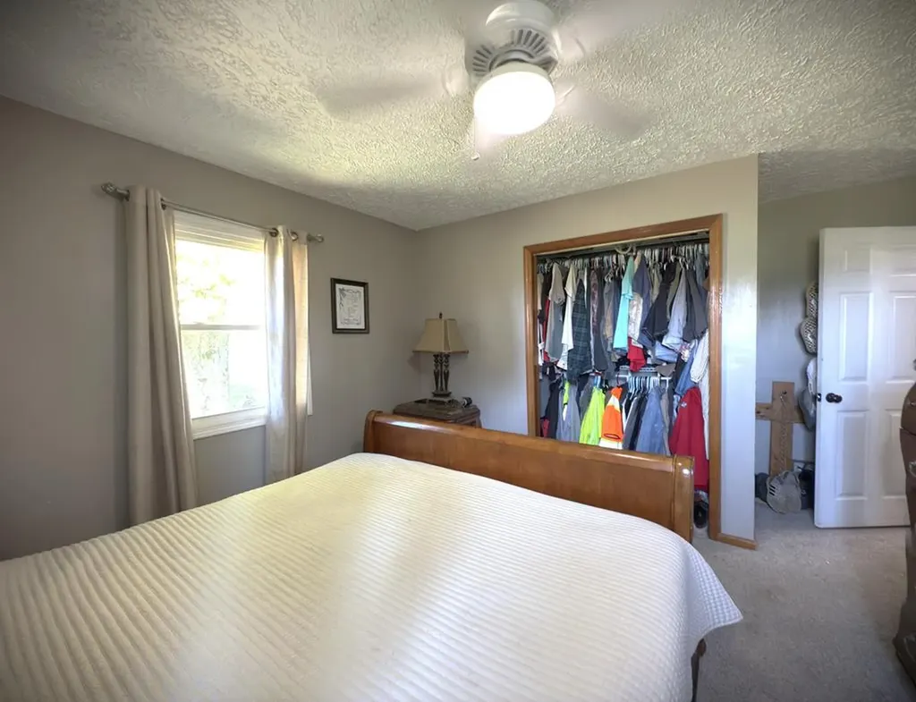 166 Gray Lane Allons TN 38541