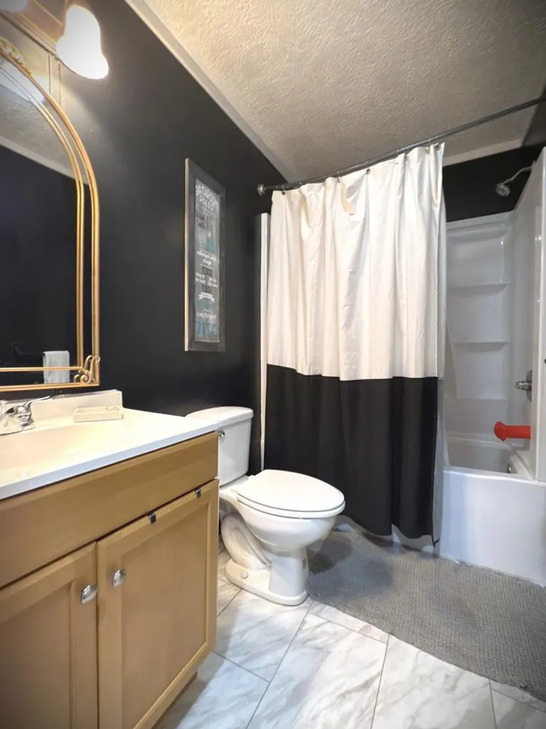 166 Gray Lane Allons TN 38541