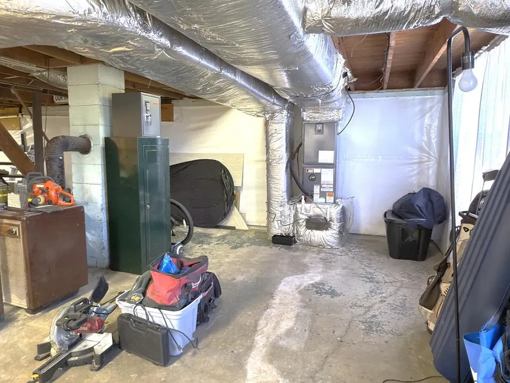 166 Gray Lane Allons TN 38541