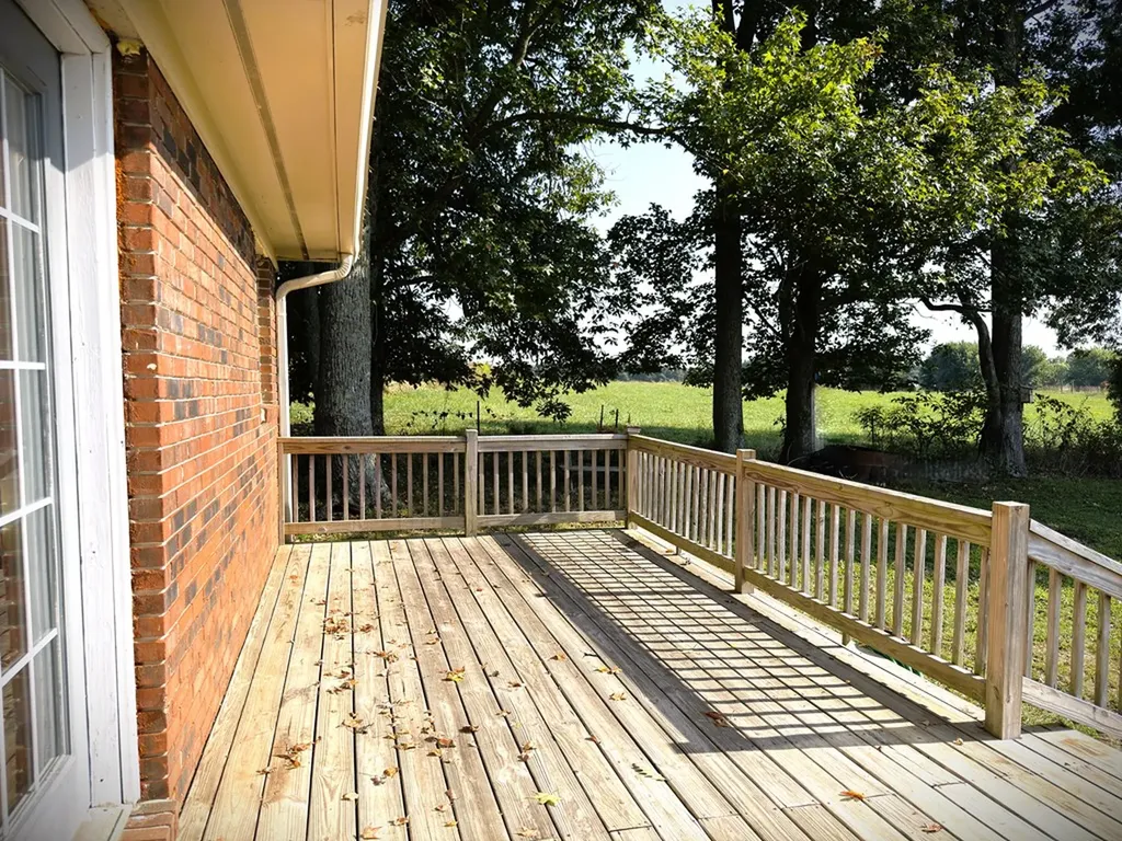 166 Gray Lane Allons TN 38541