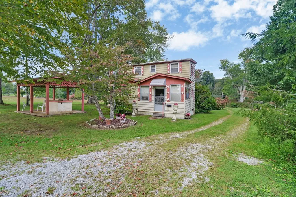 1386 Pigeon Ridge Road Crossville TN 38555