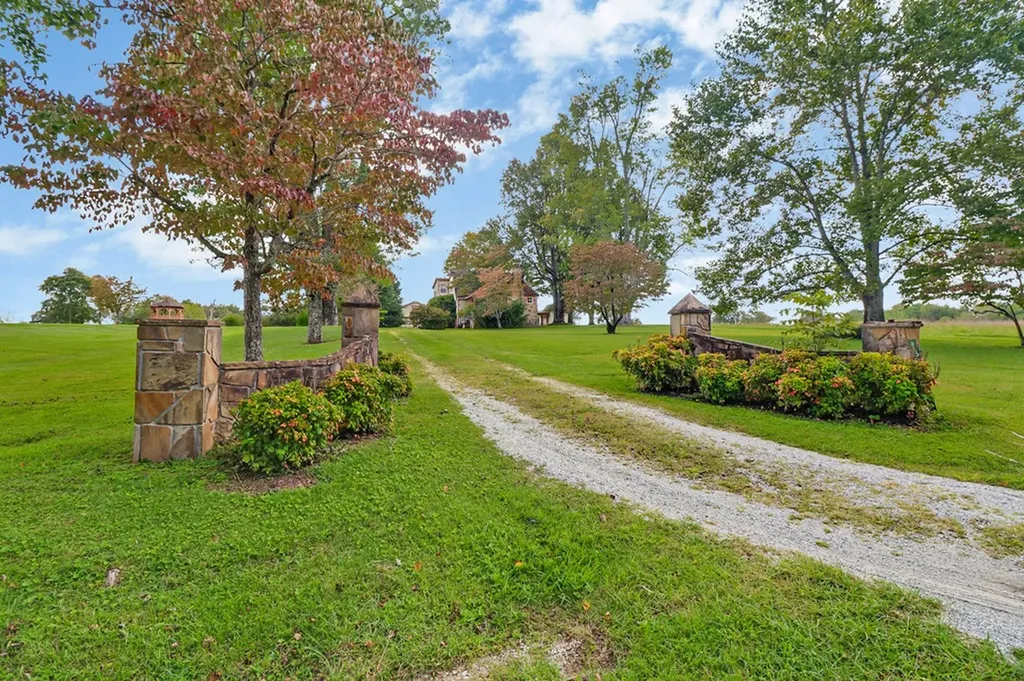 1386 Pigeon Ridge Road Crossville TN 38555