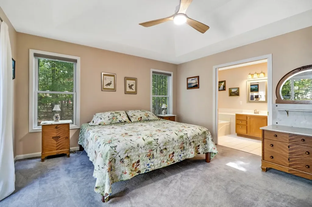 19 Trafalgar Lane Crossville TN 38558