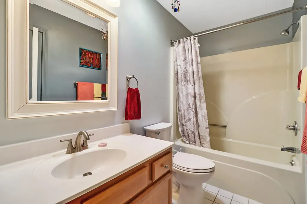 19 Trafalgar Lane Crossville TN 38558