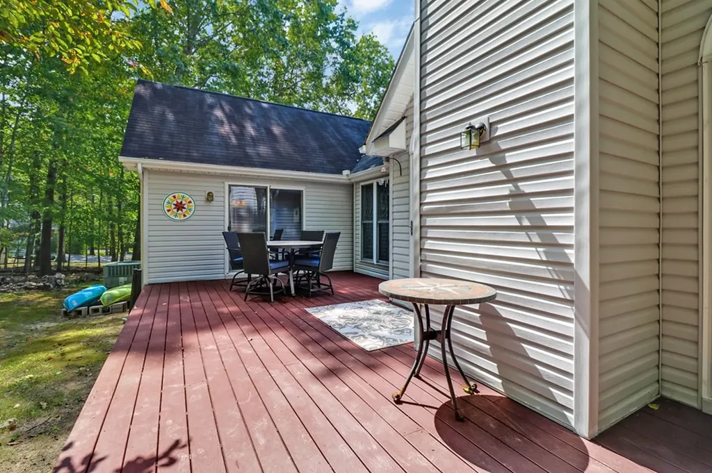 19 Trafalgar Lane Crossville TN 38558