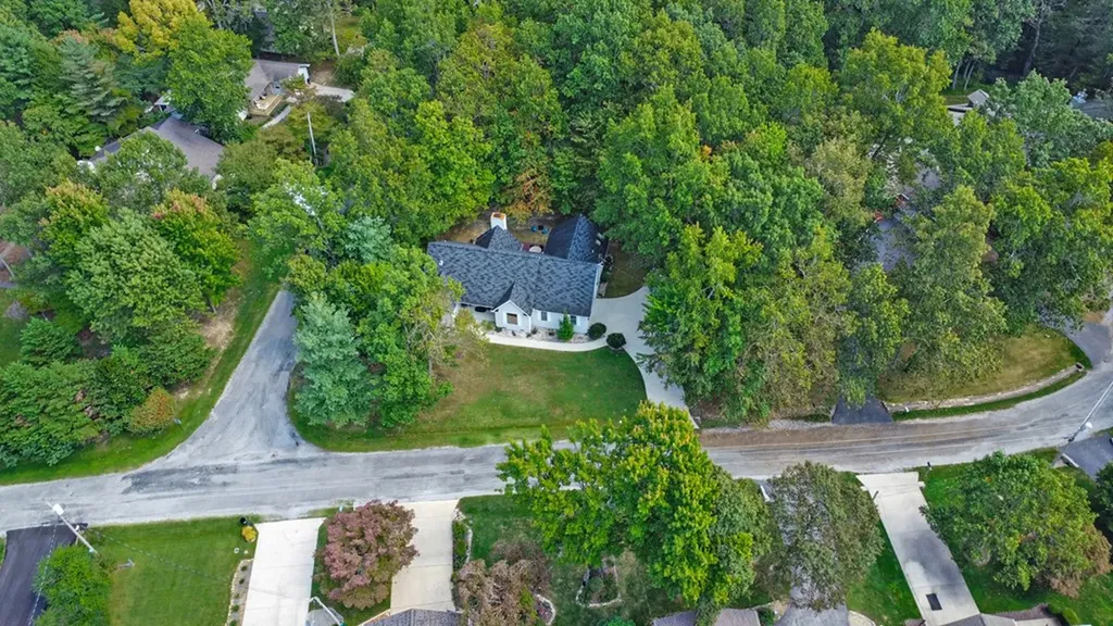 19 Trafalgar Lane Crossville TN 38558