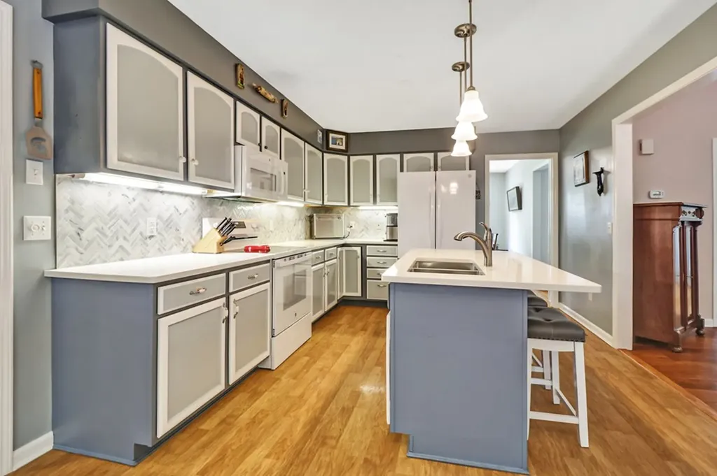 19 Trafalgar Lane Crossville TN 38558