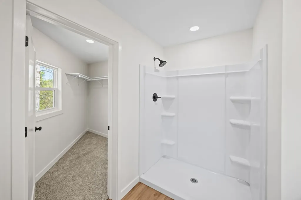 731 New Hope Road Hilham TN 38568