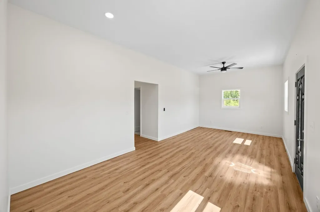 731 New Hope Road Hilham TN 38568