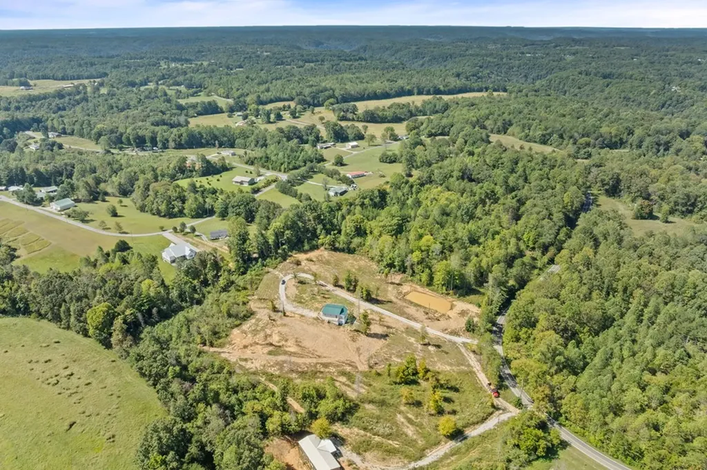 731 New Hope Road Hilham TN 38568