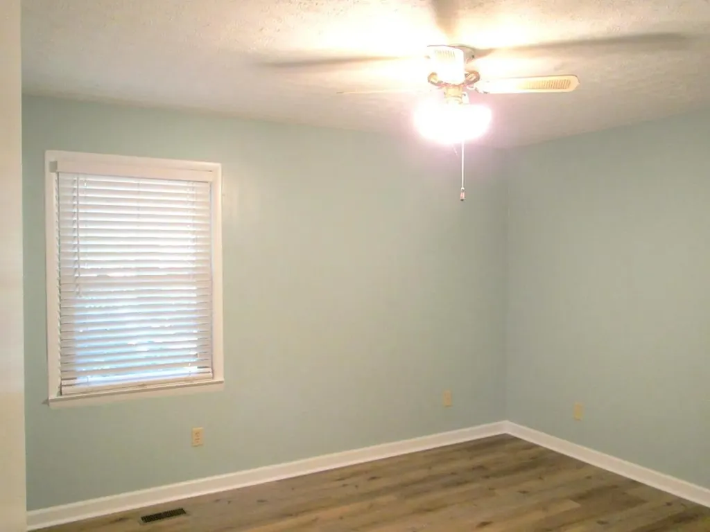 1289 Mountain View Drive Cookeville TN 38506