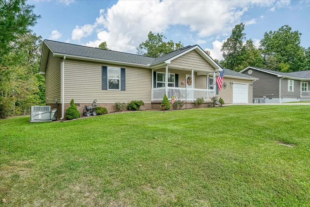 2120 Utah Trace Crossville TN 38572