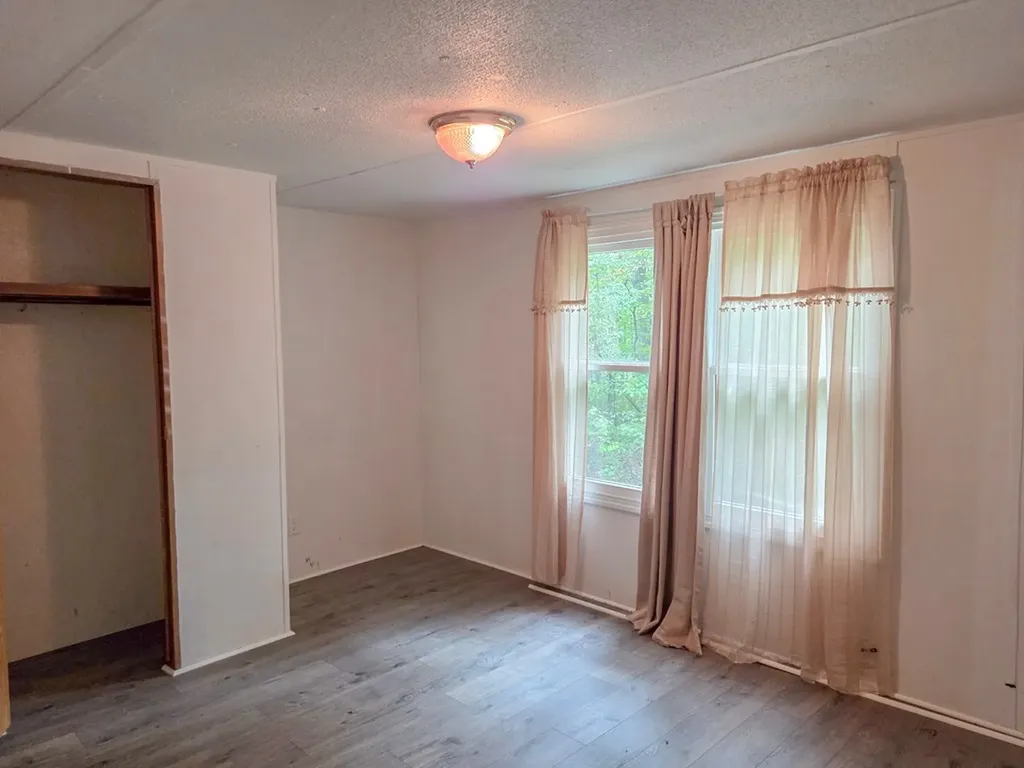 1100 Gray Fox Drive Crossville TN 38571