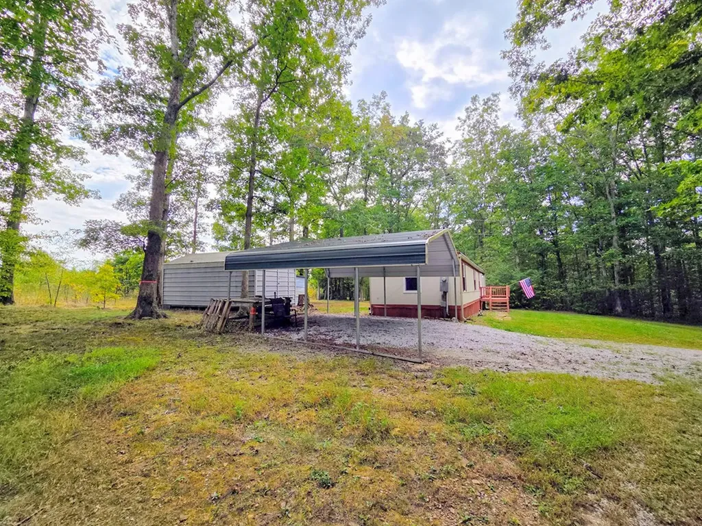 1100 Gray Fox Drive Crossville TN 38571