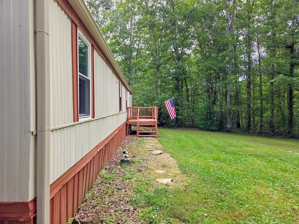 1100 Gray Fox Drive Crossville TN 38571