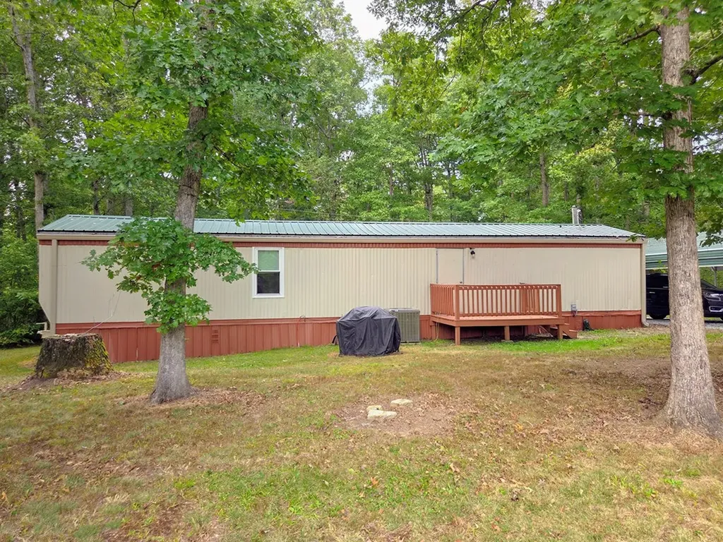 1100 Gray Fox Drive Crossville TN 38571