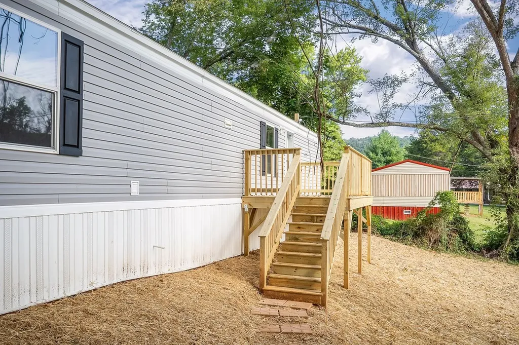 378 Cherokee Circle Sparta TN 38583