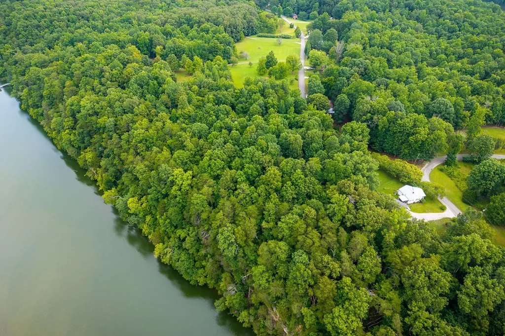 1149 Camp Overton Road Rock Island TN 38581