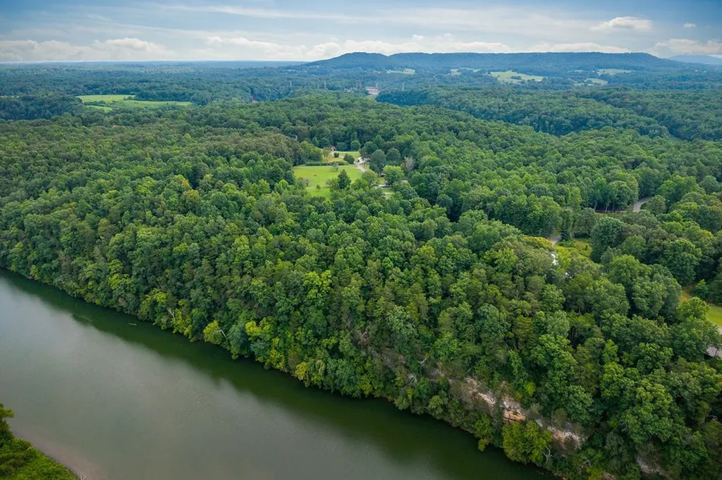 1149 Camp Overton Rock Island TN 38581