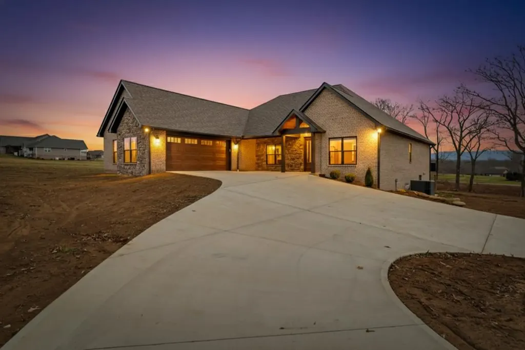 5843 Dunbar Road Crossville TN 38572