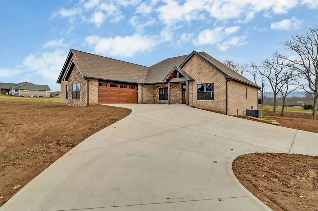 5843 Dunbar Road Crossville TN 38572